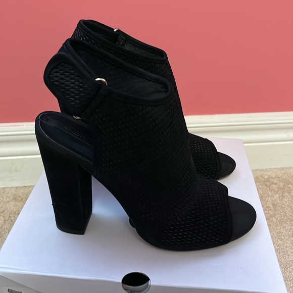 Black Aldo Sandal - Picture 2 of 4